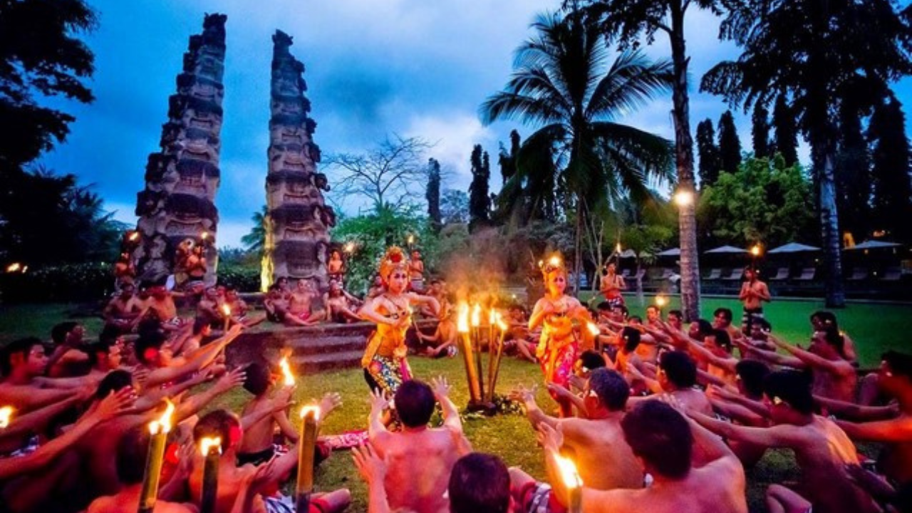 Mengenal Sejarah dan Asal Muasal dari Tarian Kecak